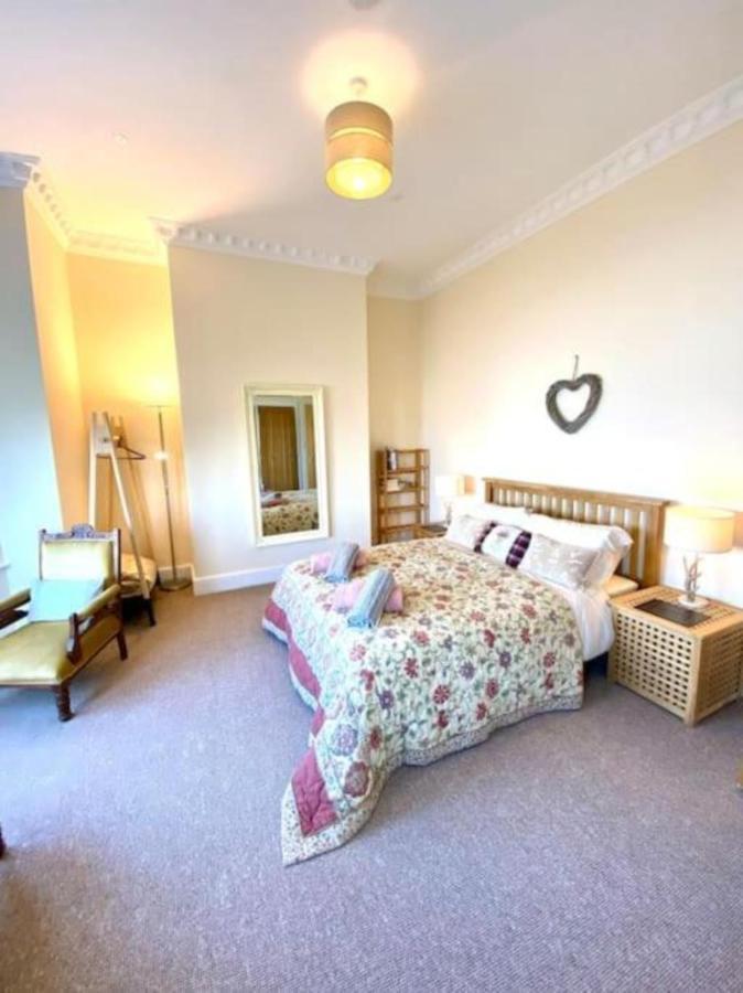Denelea - Stunning Sea Views! Scarborough Extérieur photo