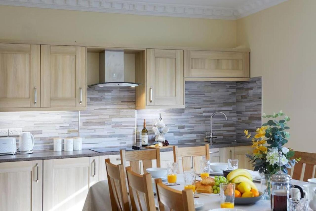 Denelea - Stunning Sea Views! Scarborough Extérieur photo