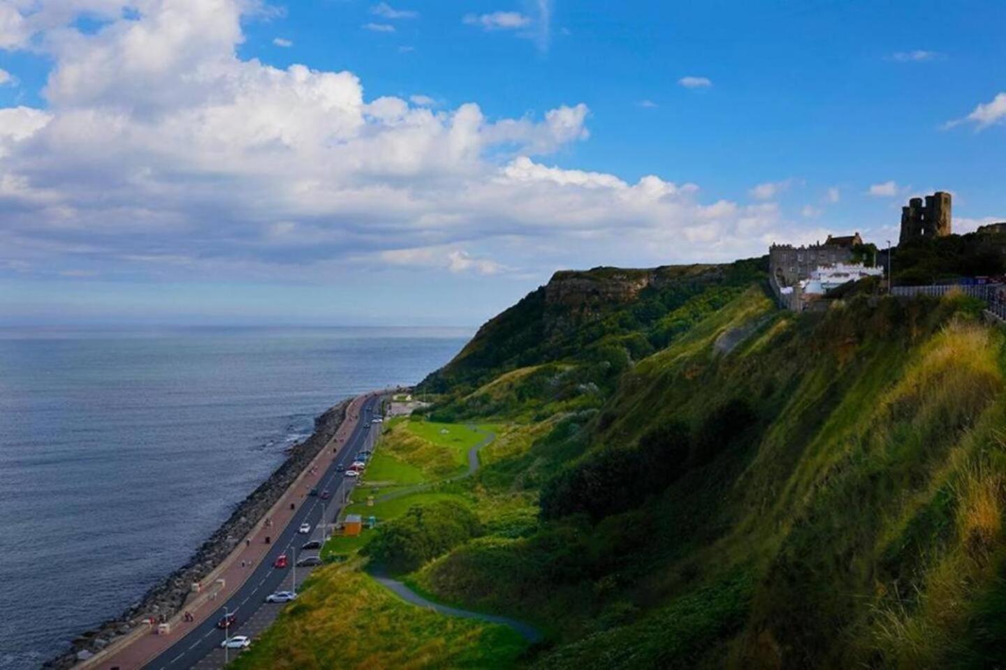 Denelea - Stunning Sea Views! Scarborough Extérieur photo